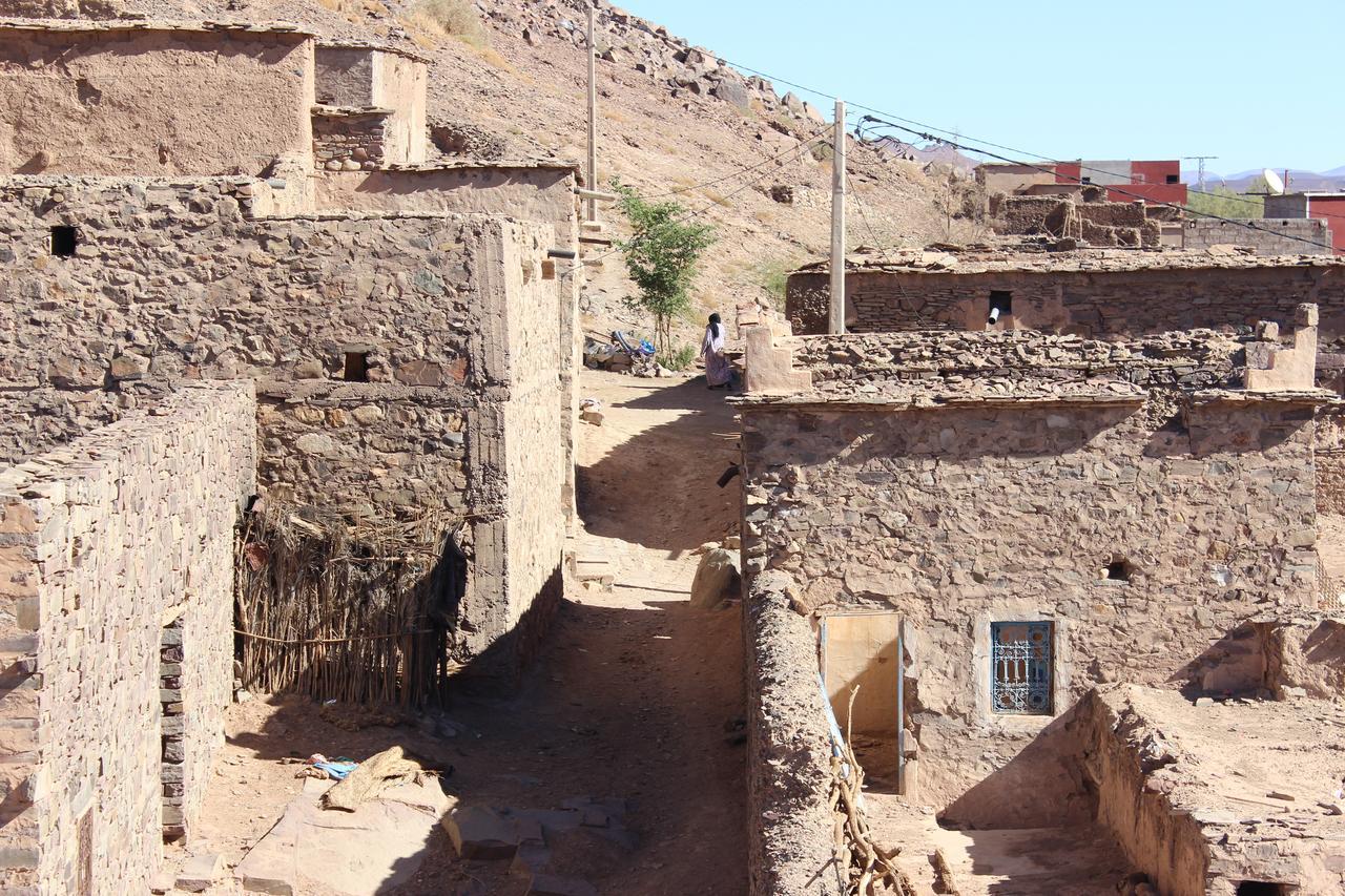 Riad Hiba Foum Zguid Luaran gambar