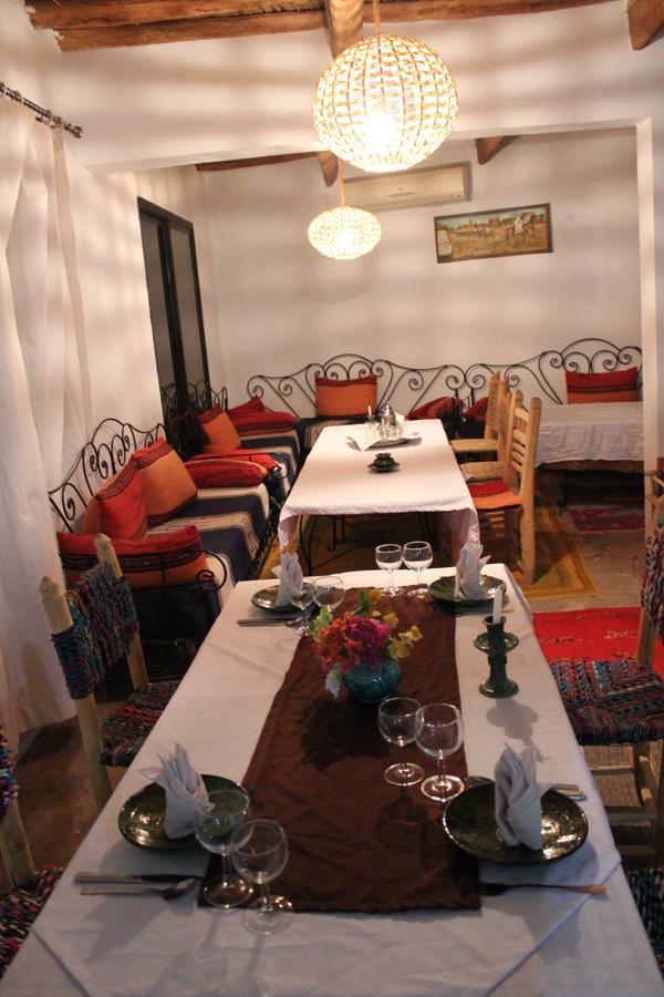 Riad Hiba Foum Zguid Luaran gambar